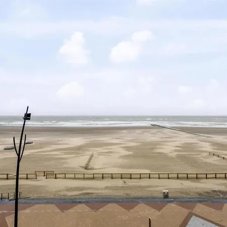公寓 In Near Belgium Pier